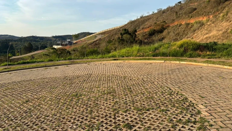 Terreno a venda em Juiz de Fora
