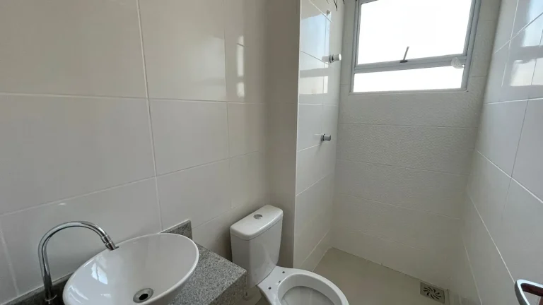 d00f68fb-4241-4d7d-8004-92a357fc90ea-1_32_11zon